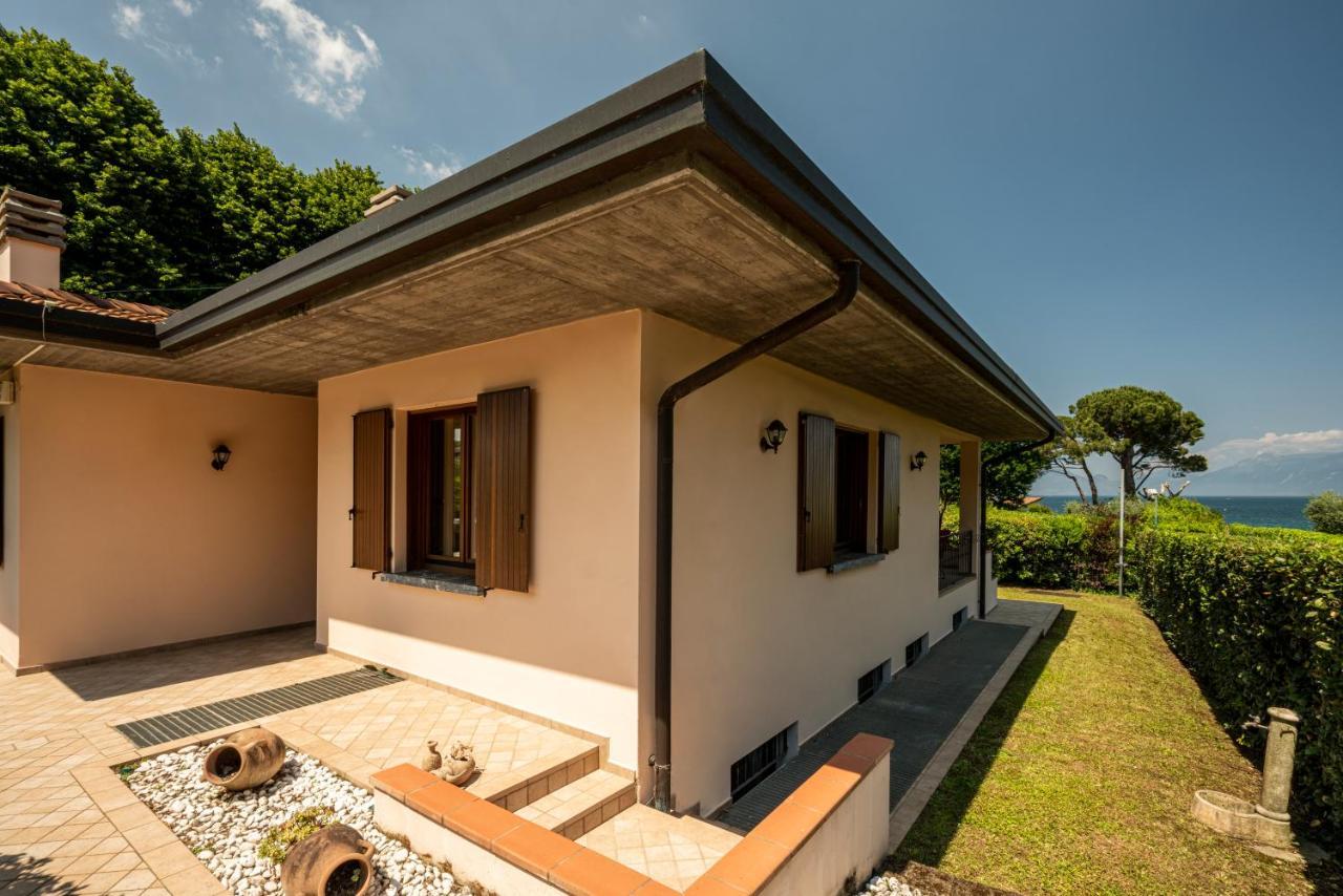 מנרבה דל גארדה Villa Giulia מראה חיצוני תמונה