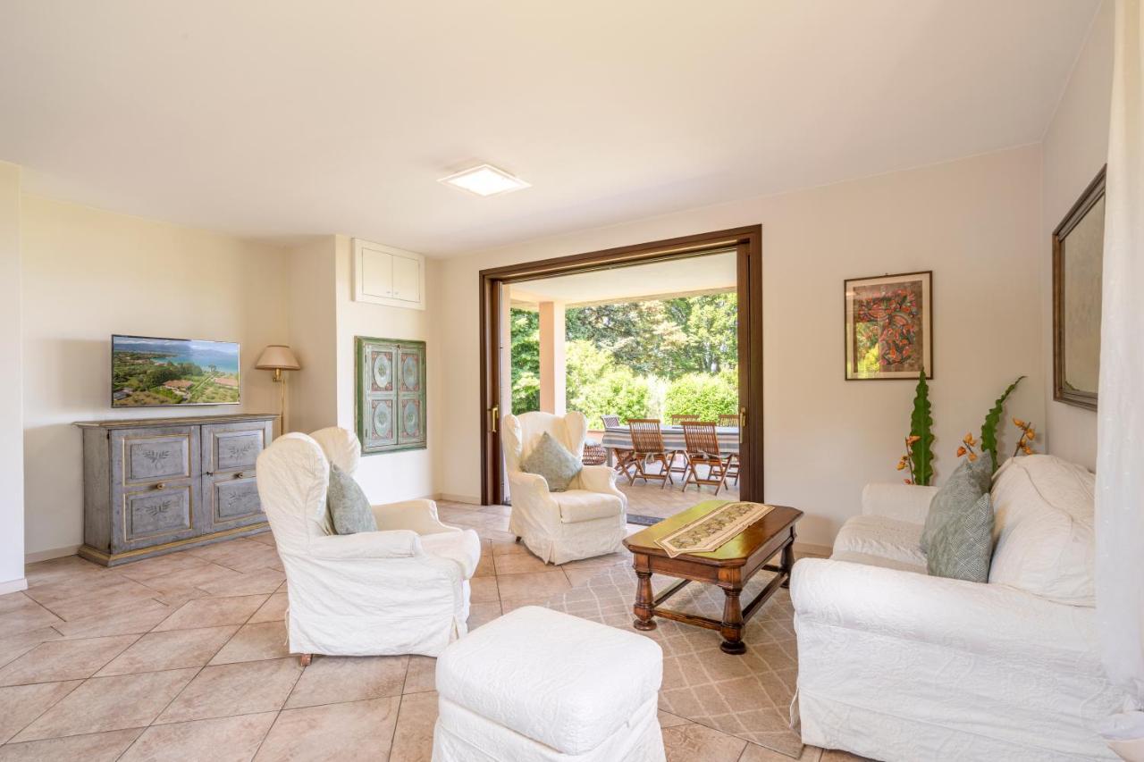 מנרבה דל גארדה Villa Giulia מראה חיצוני תמונה